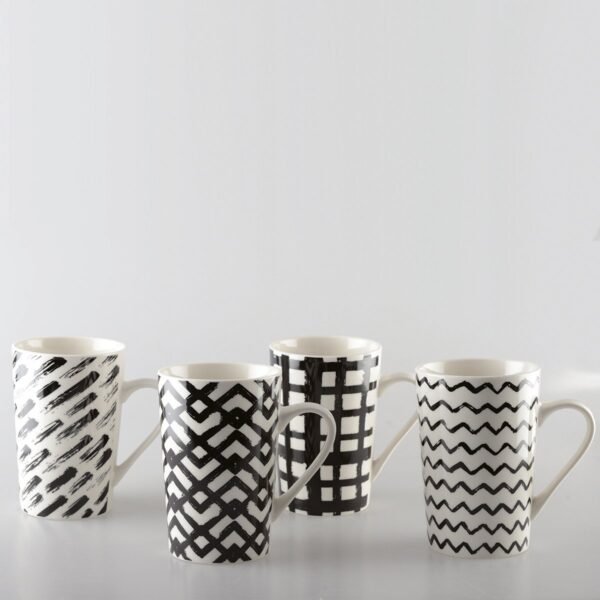 Lot de 4 mugs 450ml noir et blanc - AULICA